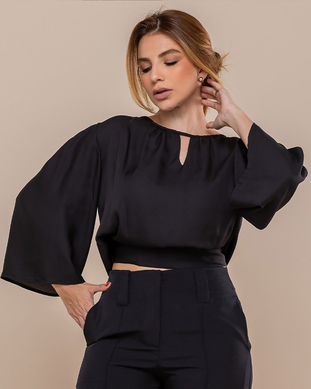 BLUSA ANCHA CON PRETINA