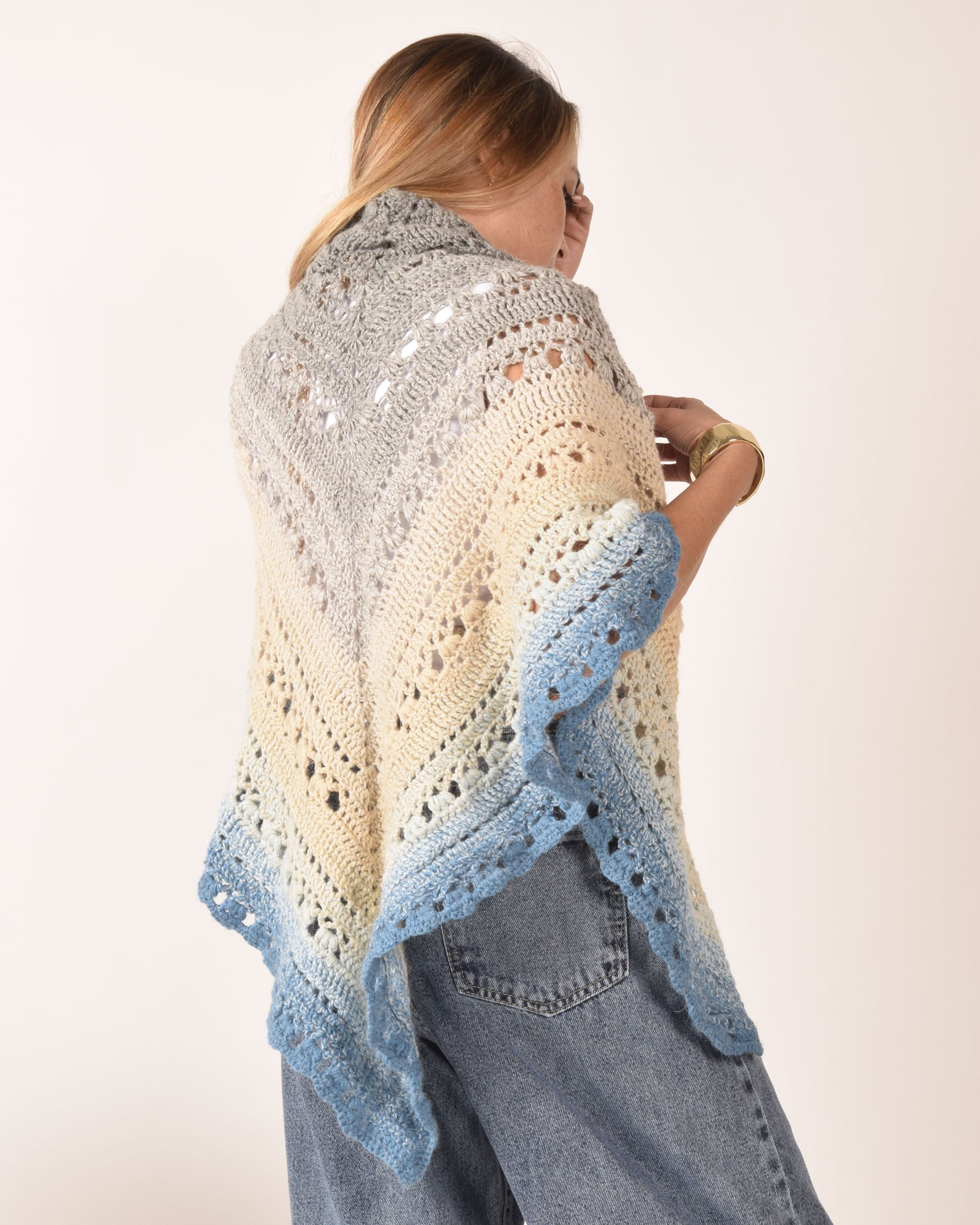 CHAL TEJIDO A CROCHET - MODELO "MAR"