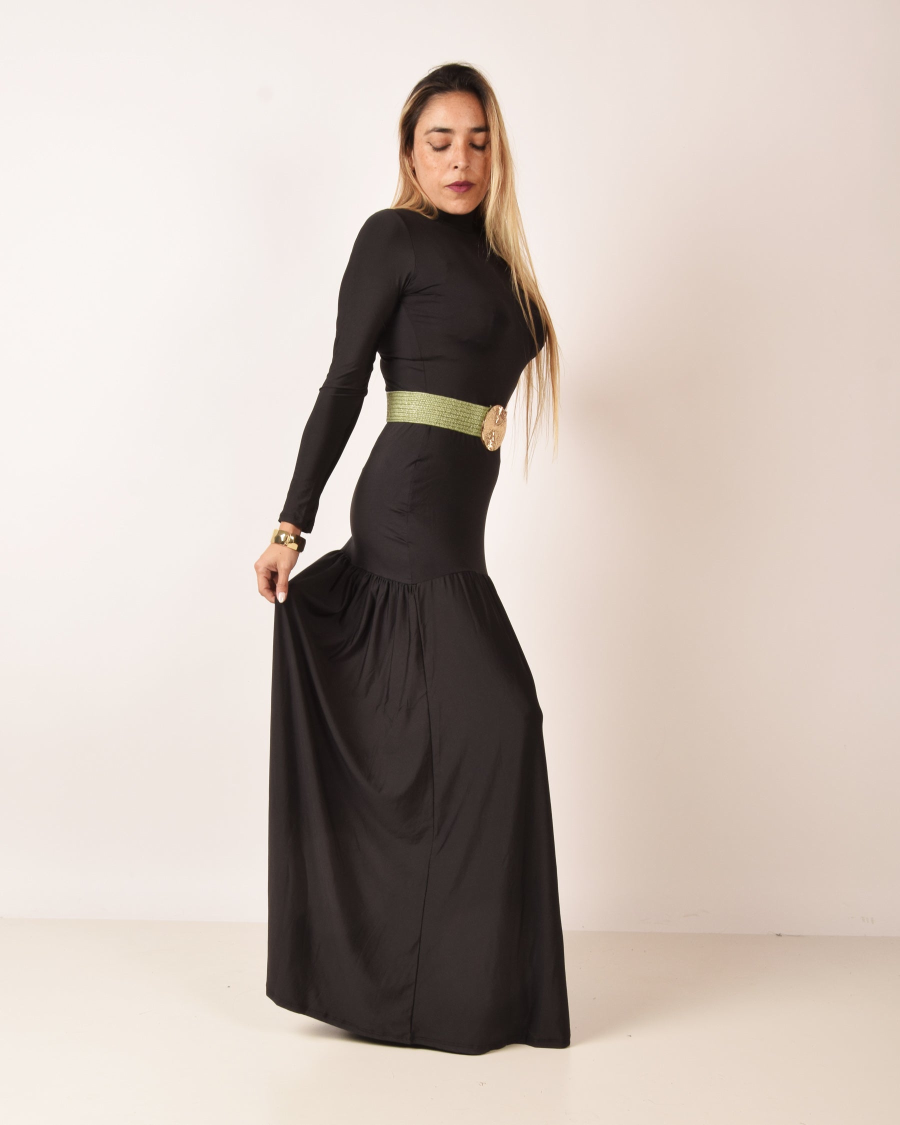 VESTIDO LARGO CUELLO ALTO LYCRA