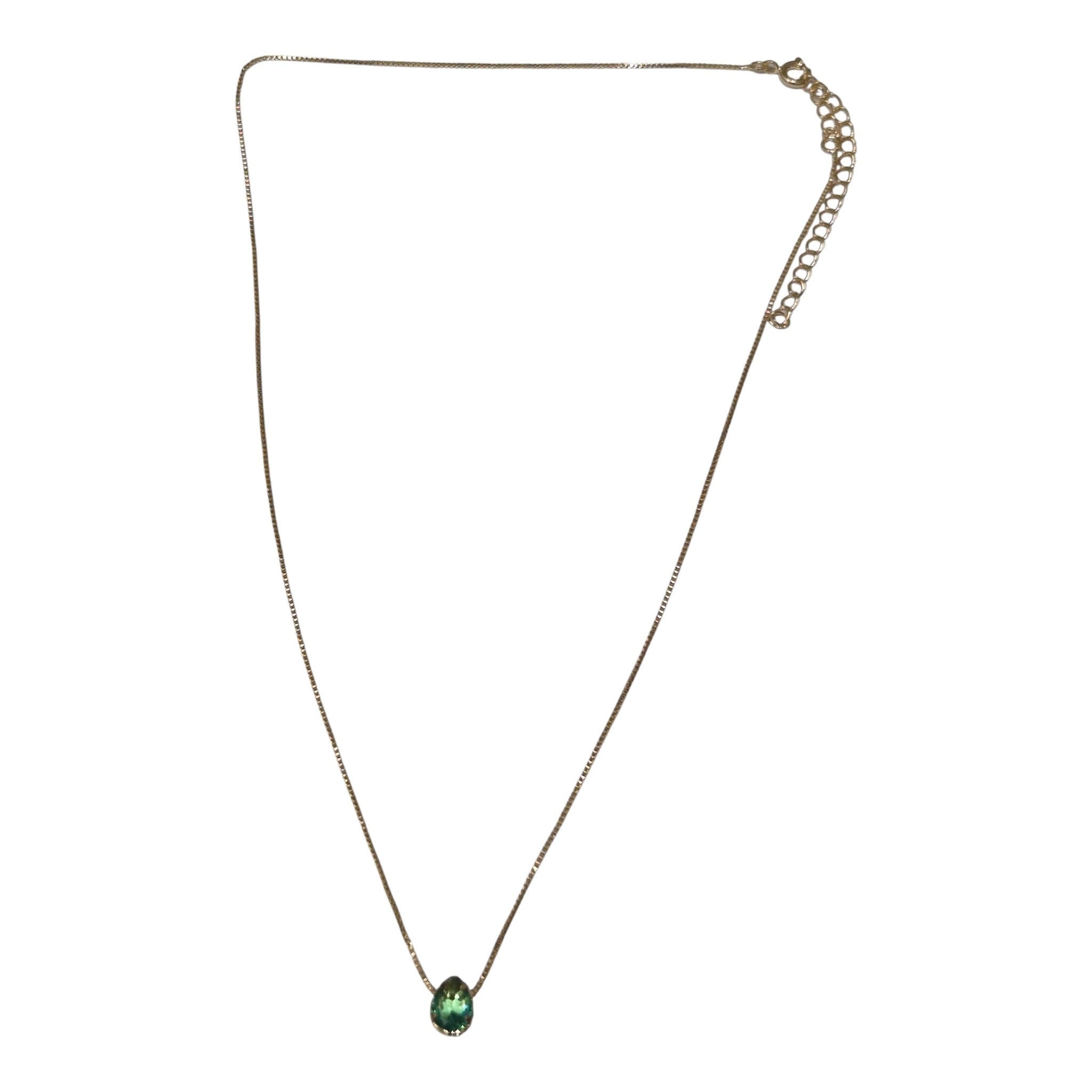 Cadena con dije cristal verde